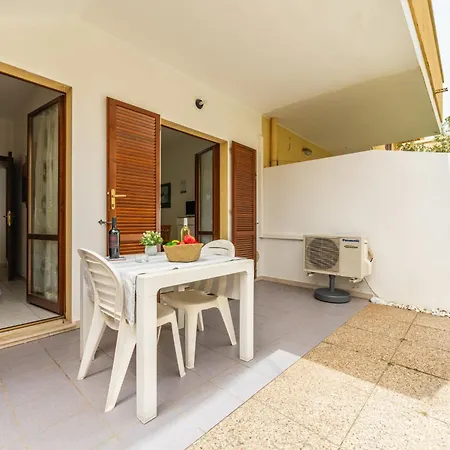 Iris By Interhome Apartmán